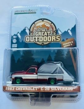 GREEN38050-CVERT - 1983 CHEVROLET C-20 Silverado met groene velgen uit de THE GREAT OUTDOORS-serie in blisterverpakking