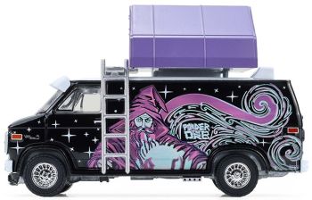 GREEN38080-C - GMC Vandura custom campervan uit 1978 met daktent uit de THE GREAT OUTDOORS-serie, nog in de originele verpakking.