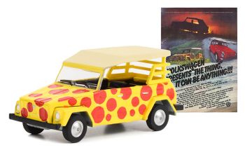 GREEN39110-C - VOLKSWAGEN type 181 ding 1974 geel en rood uit de serie VINTAGE AD CARS in blisterverpakking