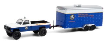 GREEN32220-C - CHEVROLET M1008 met aanhanger 1987 New York Communications in blisterverpakking
