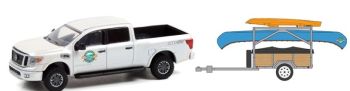 GREEN32230-A - 2019 NISSAN Titan XD PRO-4X met HITCH & TOW trailer en kano in blisterverpakking