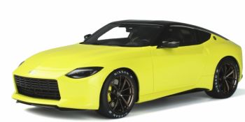 GT363 - NISSAN Z Proto geel en zwart