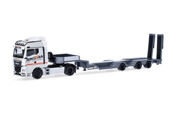 HER320849 - MAN TGX GM 4x2 met 3-assige machine-oplegger SIKORA - TRUCKER BABE CINDY