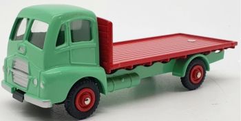 DIN432 - Vrachtwagen met laadbak - rood en groen - GUY WARRIOR - Atlas-editie