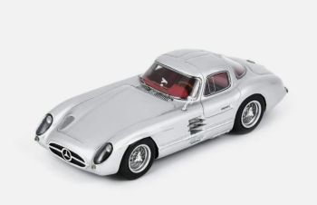 SCH43U00049 - MERCEDES-BENZ 300 SLR Uhlenhaut Coupé 1955 Zilver