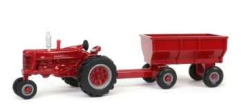 ERT44376 - FARMALL 400 rijenteelt met aanhanger