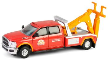 GREEN46160-E - RAM 3500 Dually 2022 Sleepwagen - IGNITION TOWING CO. uit de DUALLY DRIVERS-serie, in blisterverpakking: