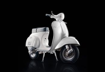 ITA4633 - VESPA 125 Primavera om te monteren en te schilderen