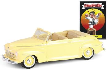 GREEN54110-A - FORD Super Deluxe Cabriolet Club Coupé 1947 Geel uit de serie GARBAGEPAILKIDS in blisterverpakking
