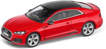 SPA5011715031 - AUDI RS 5 Coupé 2016 rood