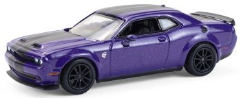 GREEN68070-A - DODGE Challenger SRT Hellcat 2023 paars uit de serie SHOWROOM FLOOR in blisterverpakking