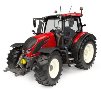 UH6877 - Rode VALTRA N175 (modeljaar 2021)
