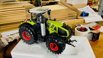 CW0155 - CLAAS Axion 960 brede wielen