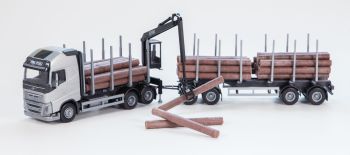 EMEK71301 - VOLVO FH16 6x4 grijze bakwagen met 2+2 assen houttransportaanhanger en loskraan