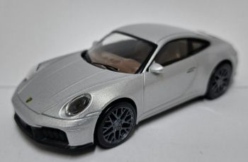 NOREV750065 - PORSCHE 911 GTS 2024 Plata Polar - Coche a reacción