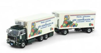 TEK83198 - VOLVO F89 6x2 koelwagen met BÖRJE JÖNSSON 1+1 assige aanhanger
