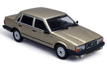 MNC870171700 - VOLVO 740 GL 1986 Goudkleurig