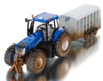 SIK8607 - NEW HOLLAND T8.390 met Ifor Williams 3-assige veewagen, vuile versie