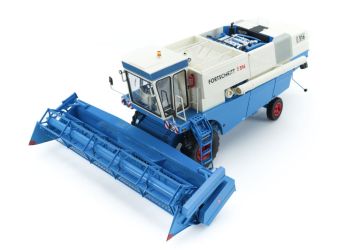 ATC90291 - FORTSCHRITT E516 maaidorser met maaibord - Gelimiteerd tot 333 stuks.