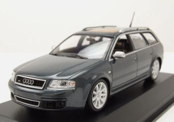 MXC940011711 - 2002 Audi RS6 Avant, Metallic Grijs