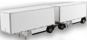 DCM91036 - 2 opleggers met 40ft container