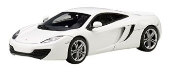 AUT56009 - MCLAREN MP4-12C Witte schaal: 1/43