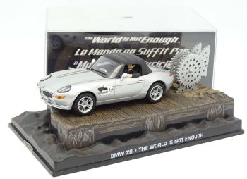 MAGJBBMWZ8 - BMW Z8 James Bond 007 De wereld is niet genoeg