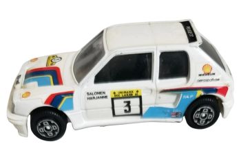 BUR4123 - Vintage – PEUGEOT 205 Turbo 16 #3 1987 T. Salonen / S. Harjanne – Beschadigde doos