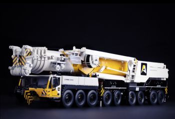 IMC32-0140 - Mobiele kraan DEMAG AC 700-9 AERTSSEN