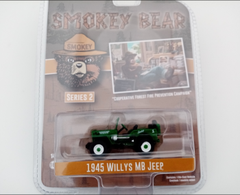 GREEN38040-A - JEEP Willys MB 1945 groen uit de SMOKEY BEAR serie in blisterverpakking