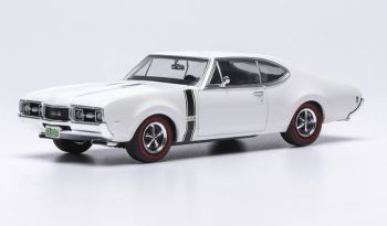 IXOCLC621N.22 - OLDSMOBILE 442 W-30 Coupé 1970 Wit