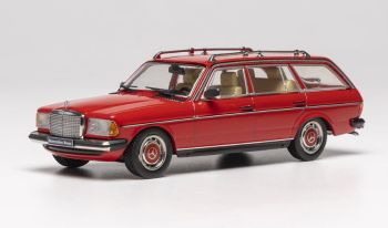 IXOCLC694N.22 - Mercedes-Benz 200T S123 1979 Rood
