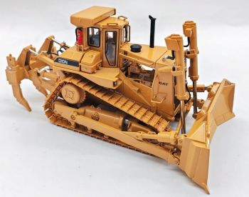 CCMD10-U - CATERPILLAR D10N U-blad bulldozer met ripper - Beperkte oplage van 400 stuks