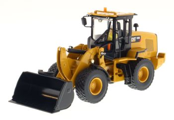 DCM85266 - CATERPILLAR 930K-lader met chauffeur en metalen doos