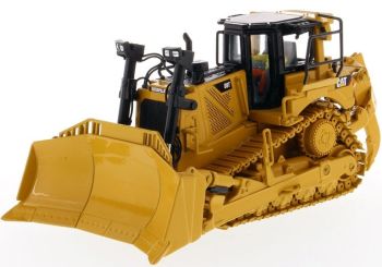 DCM85566 - Bull CATERPILLAR D8T met driver en metalen doos