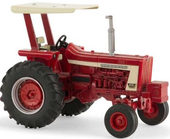 ERT14999 - FARMALL 806 met luifel