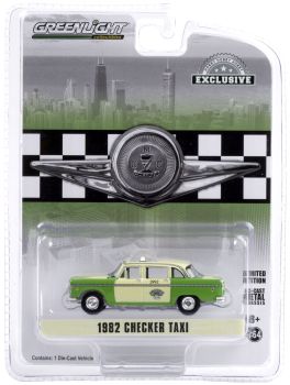 GREEN30208 - CHECKER MOTORS MARATHON A11 1982 groen en crème taxi verkocht in blister