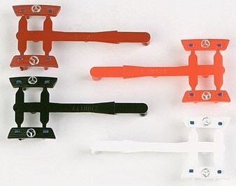 HER051866 - MERCEDES BENZ Spinter roosters met blauwe lichten 4 zwart; 2 wit; 2 rood; 2 oranje