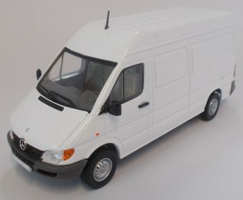 HOL1094 - MERCEDES BENZ Sprinter utility wit