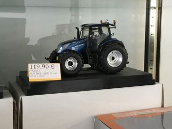 CW0073 - NEW HOLLAND T5.140 brede wielen