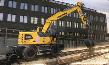 NZG1011 - Graafmachine LIEBHERR A922 Rail