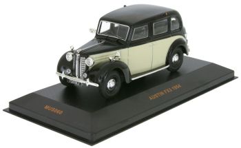 IXOMUS060 - AUSTIN FX3 1954 zwart en beige