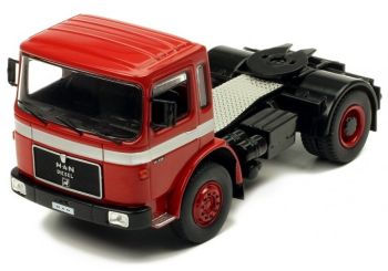 IXOTR055 - MAN 16.320 4X2 rood zwart frame