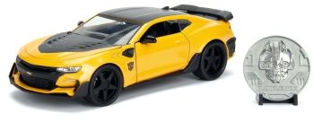 JAD253115002 - CHEVROLET Chevy Camaro 2016 gele hommel uit de film Transformers met een medaille inbegrepen