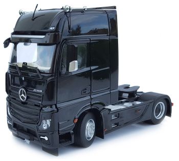 MAR1911-02 - MERCEDES Actros Gigaspace 4x2 Zwart