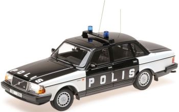 MNC155171497 - VOLVO 240 GL 1986 Zweden politie