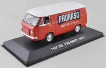 NET0013 - FIAT 238 Utility 1973 Proraso Italiaanse scheerproducten