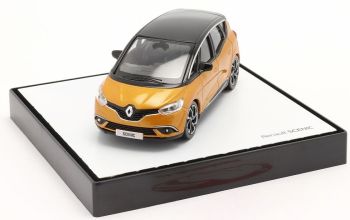 NOREV80364 - RENAULT Scenic 2016 oranje metallic zwarte dakfabrikant doos