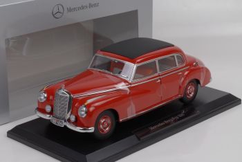 NOREVB66040615 - MERCEDES BENZ 300 Adenauer limousine (W186) rood