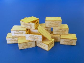 PLS450 - 12 miniatuur houten kratjes van het merk Coca Cola om in elkaar te zetten en te beschilderen afmetingen 1;5 x 0;8 x 0;6 cm